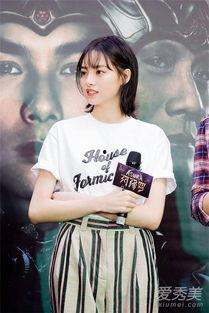 张艺上 照片,光影交织下的魅力瞬间